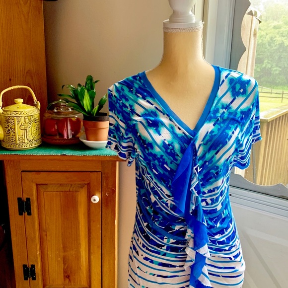 Rafaella Tops - Rafaella Size M Blue White Flutter Sleeve Rayon